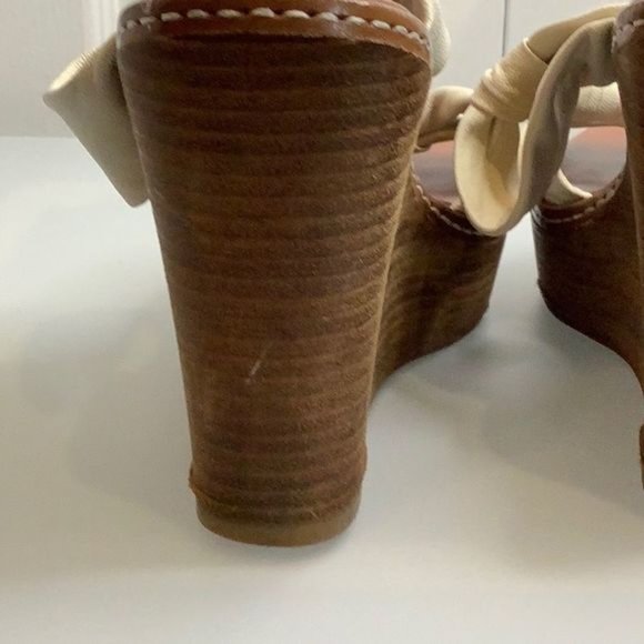 ALDO PLATFORM WEDGE WHITE FAUX LEATHER T-STRAP SANDALS SIZE 39 - Picture 14 of 14